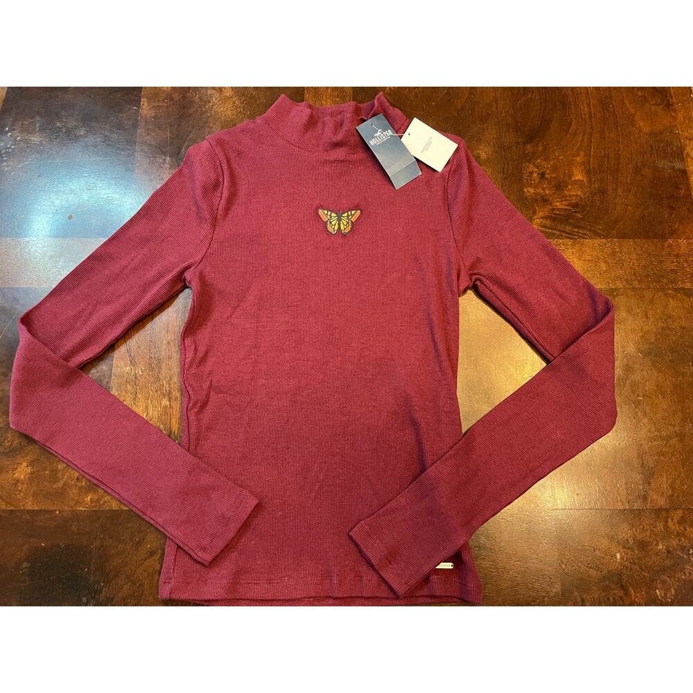 Hollister NWT Maroon Ribbed Mock Neck Butterfly Long Sleeve Top Sz S